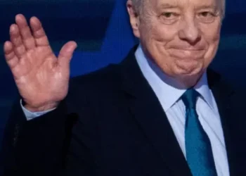 dick-durbin-waving