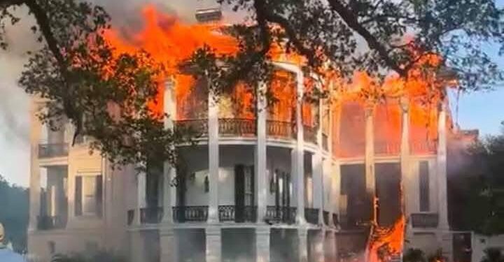 Nottoway Plantation, Louisiana’s Largest Antebellum Mansion, Destroyed in Massive Fire