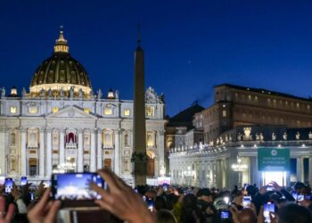 Vatican Conclave 2025: Black Smoke Signals No New Pope Elected on First Day – Live Updates