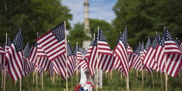 Memorial Day 2025 Store Hours: What’s Open & Closed on May 26