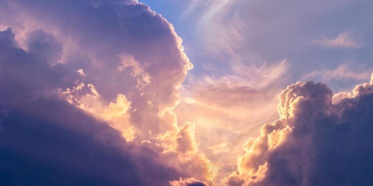 UK Weather Update: Thunderstorms to Hit South and West Before Settling Next Week